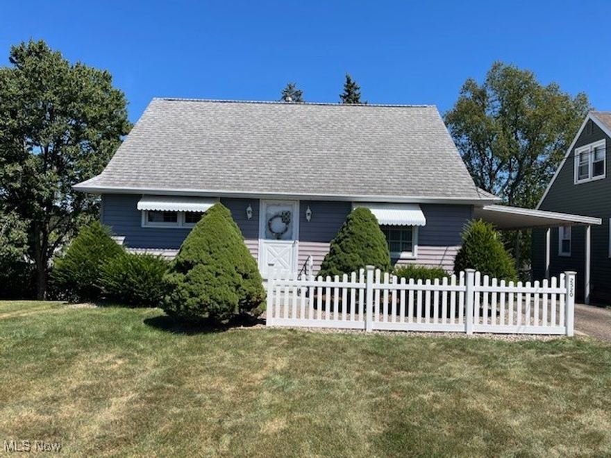 A house is not a home until you make this 3BR,1BTH home yours. Centrally located to the expressway, Hall of Fame Village and more. First floor feature eat in kitchen, two bedroom, and full bath. Second floor features Master Bedroom with plenty of storage. Lower level recreation room features built ins and decorative fireplace. There are beautiful hard wood floors in the living room, and first floor bedrooms and hallway. Newer central air 2021, Newer title in windows 2000. Exterior of the home is vinyl covered aluminum.