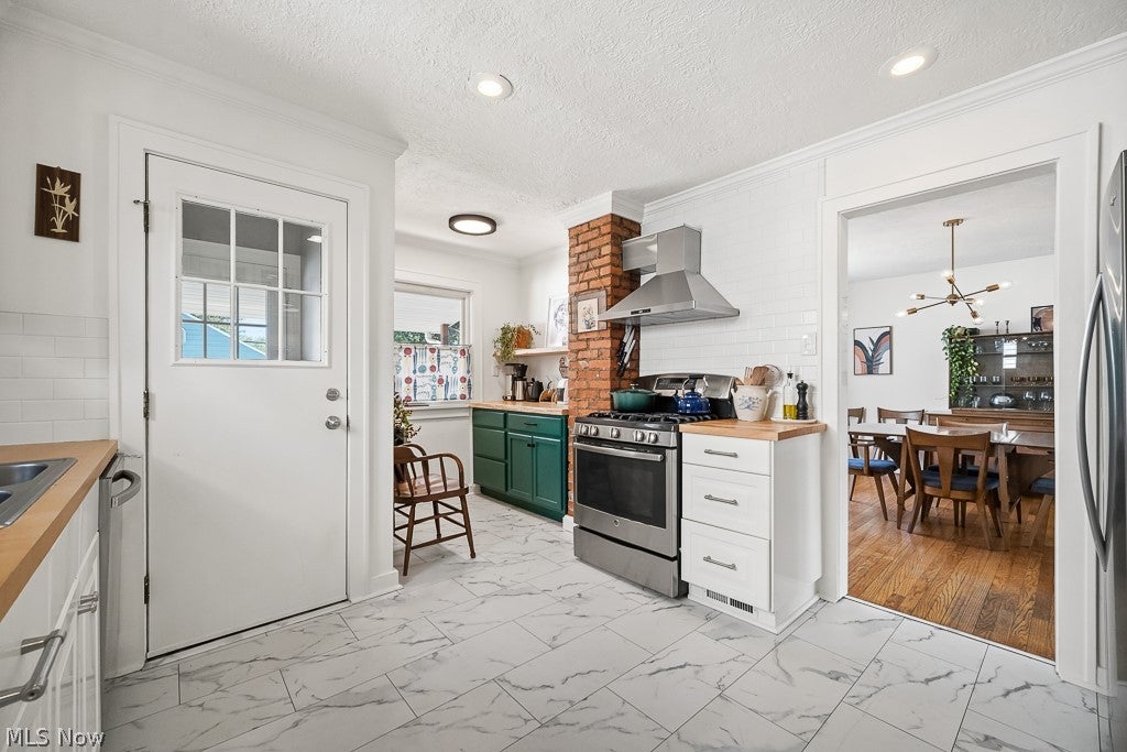 4029 W 157th Street