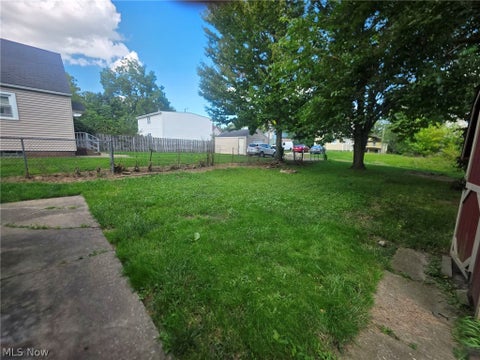 Tiny photo for 1226 Shriver Avenue NE, Canton, OH 44705 (MLS # 5240638)