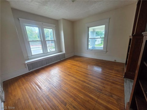 Tiny photo for 1226 Shriver Avenue NE, Canton, OH 44705 (MLS # 5240638)