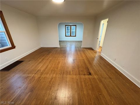 Tiny photo for 4258 Mahoning Avenue, Youngstown, OH 44515 (MLS # 5210569)