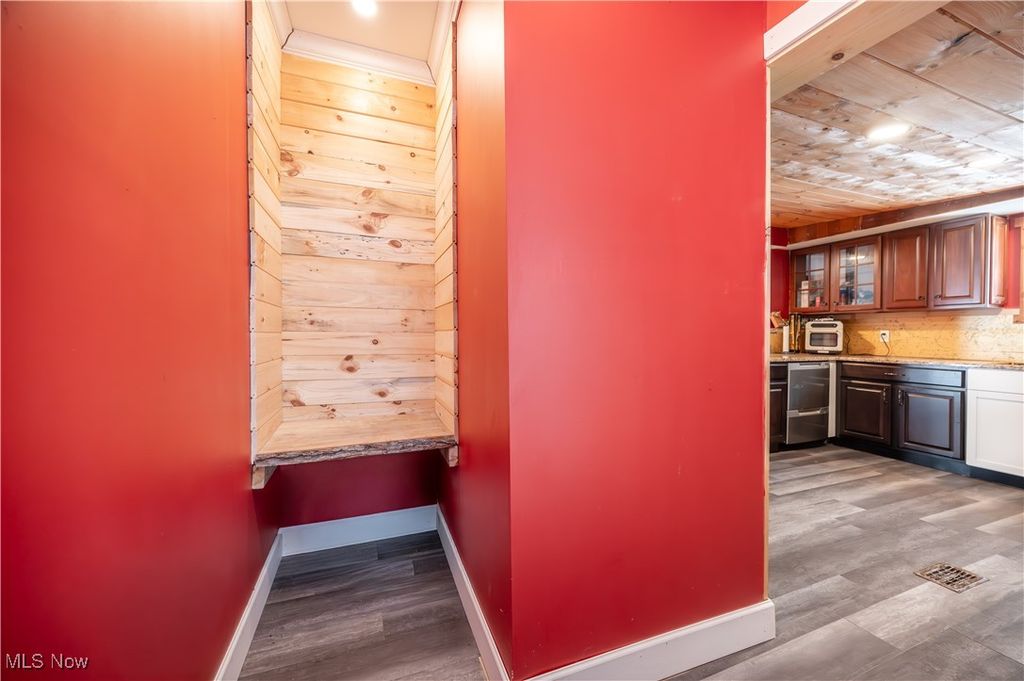 Photo of 6498 Stoddard Hayes Road, Farmdale, OH 44417 (MLS # 5176306)