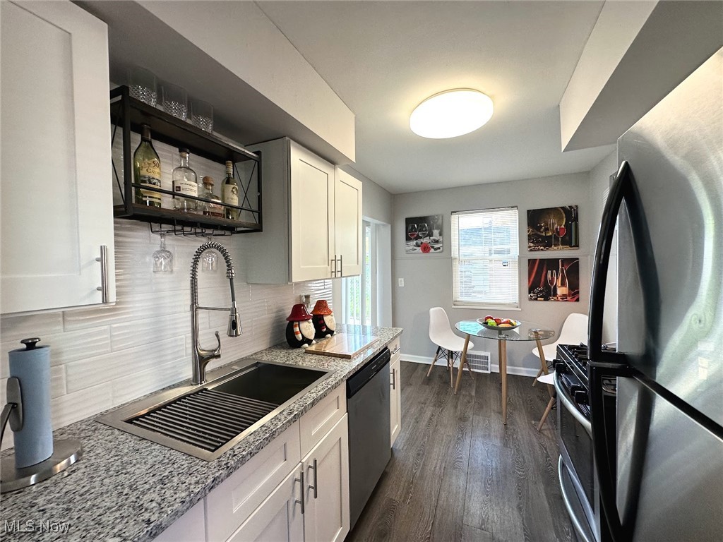 20890 Crystal Avenue, Euclid, Ohio image 3