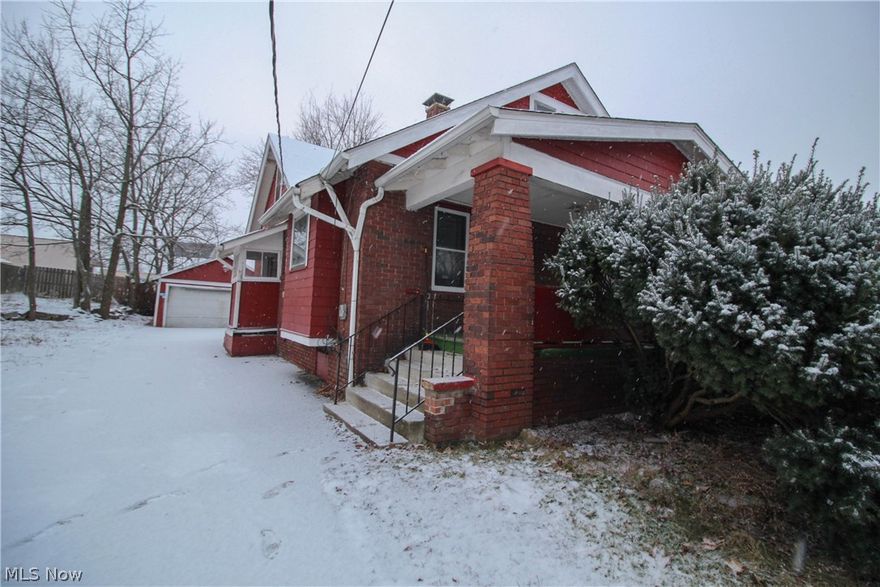 There's plenty of features here that you'll love. Check out this over 1,400 square foot, 4 bedroom 1 bath home located on Youngstown's South Side. Features include an updated kitchen, family room with FP and a formal dining room. This home even has a partially finished basement complete with a bar, a large detached garage and even a front porch. Not much needed here, just needs a little elbow grease. This would make a great investment property, or even your new address. Property being sold "AS-IS" via quit claim deed. Call today !