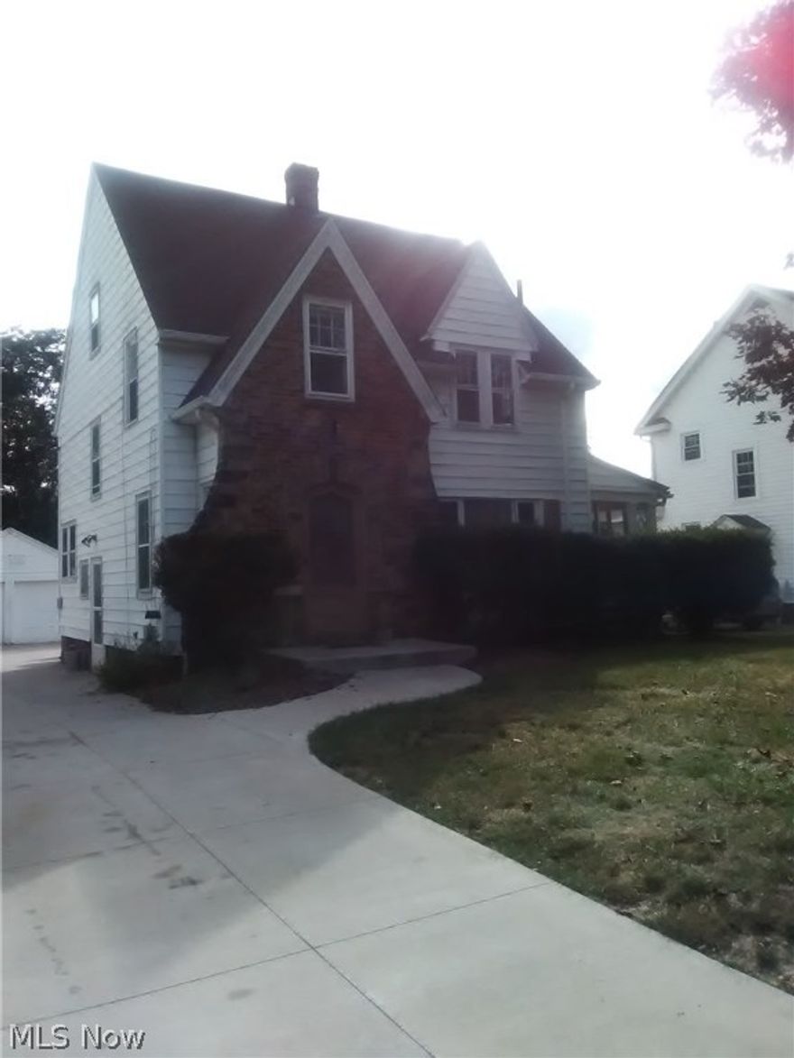 Lovely Colonial for rent in beautiful Cuyahoga Falls. 3 spacious bedrooms, 1.5 baths, eat-in kitchen, living room, dining room, sunroom, large basement with washer/dryer hookup and utility sink, 2 car garage, and nice-sized yard. Lots of charm including original wood trim, built-in linen drawer, and a cedar closet. What more could you ask for? Hardwood floors in DR, LR, BRs. Convenient to shopping, highways, and parks. No pets, indoor smoking, or Section 8. Tenant pays all utilities and takes care of lawn and snow. All adult applicants must apply online, where we screen for credit, criminal, and eviction history.