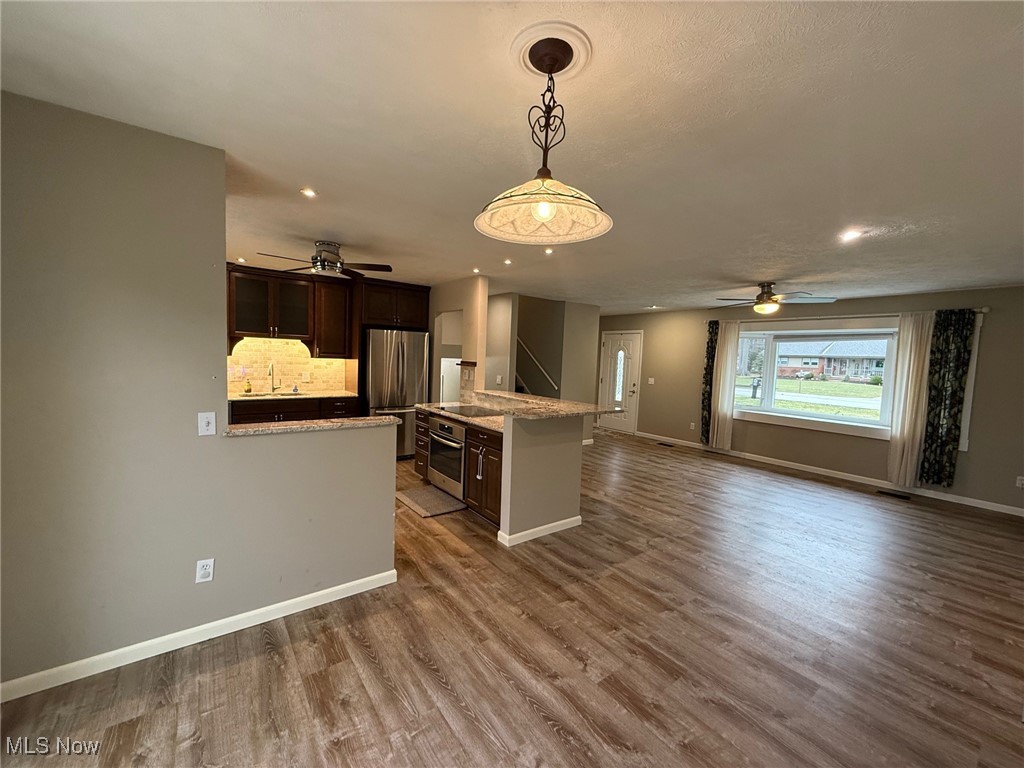 Melshore Freeway Estates - Residential