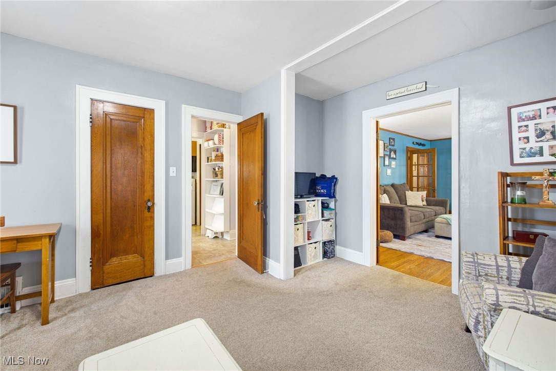 154 Crescent Drive, Akron, Ohio image 6