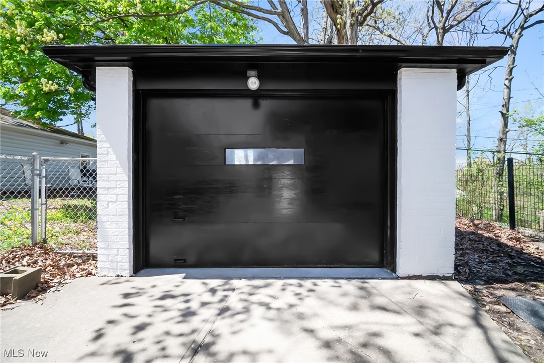 5596 Cumberland Drive, Garfield Heights, Ohio image 3