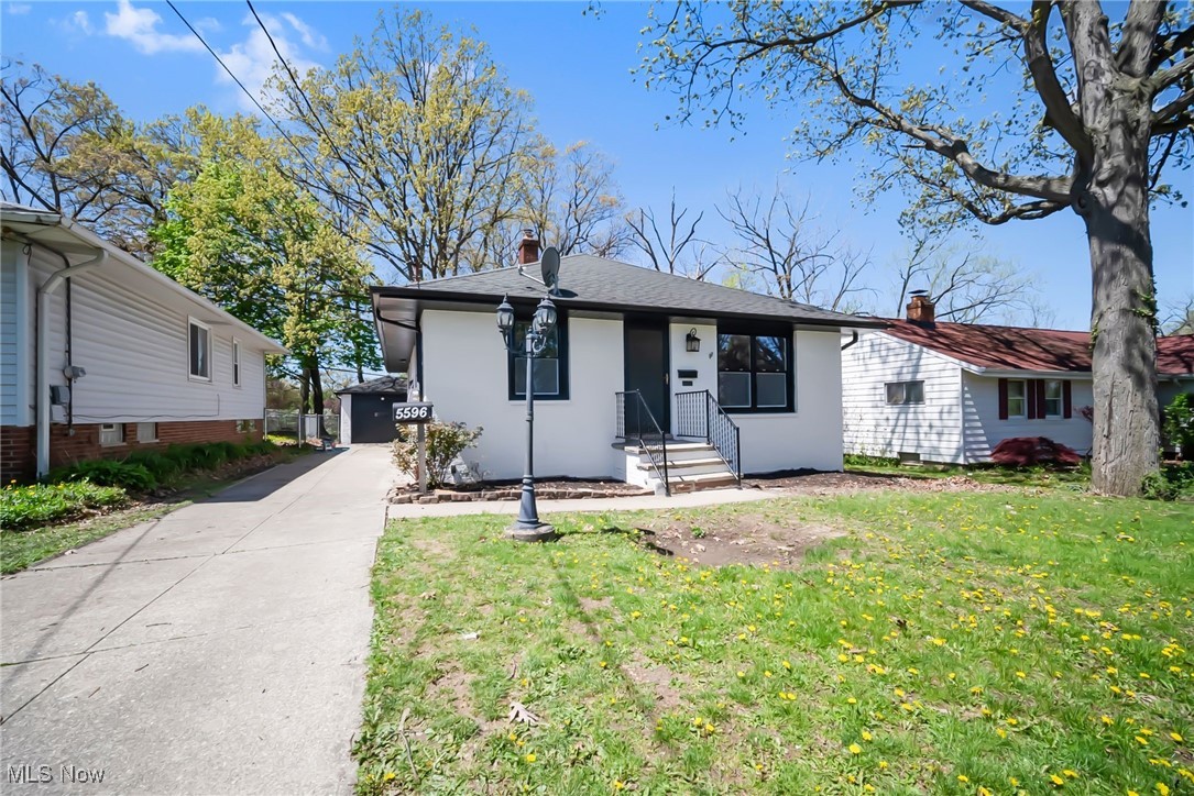 5596 Cumberland Drive, Garfield Heights, Ohio image 2