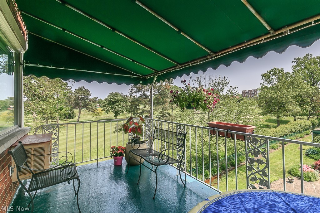 Shaker Villas - Residential