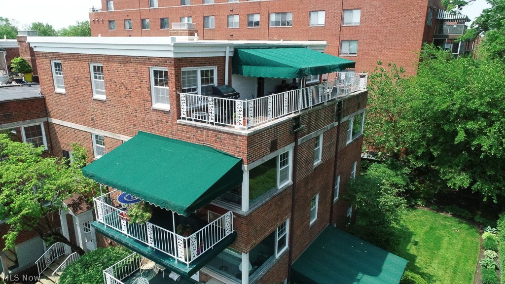 Shaker Villas - Residential