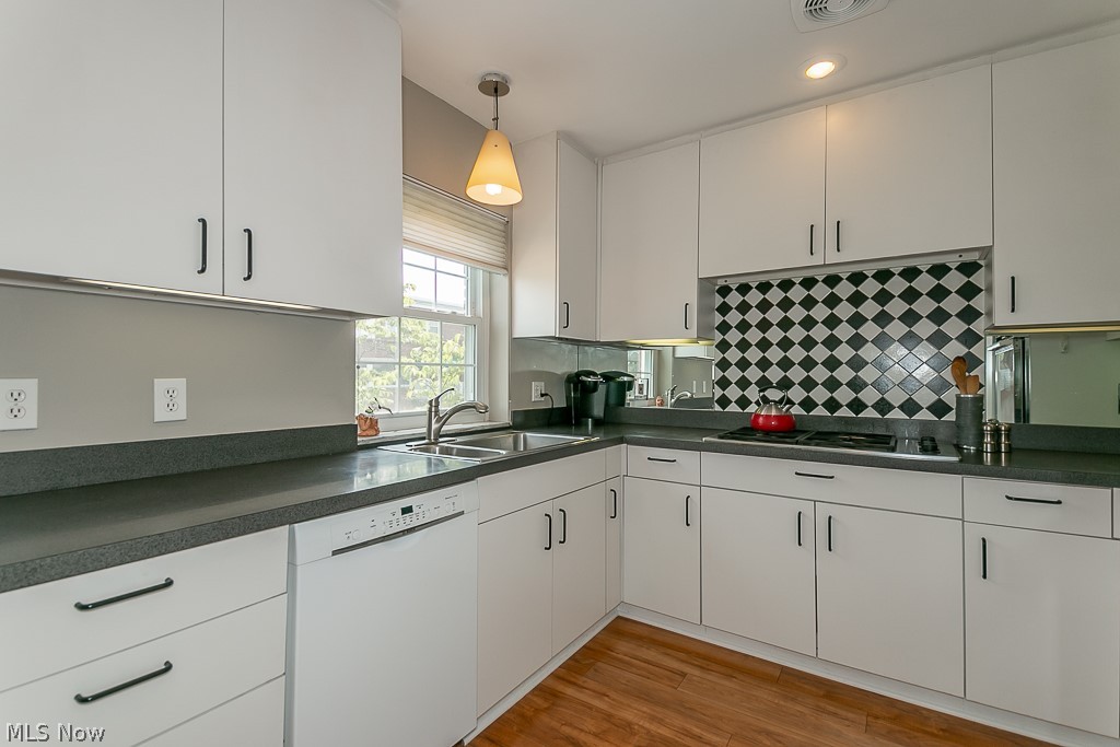 Shaker Villas - Residential