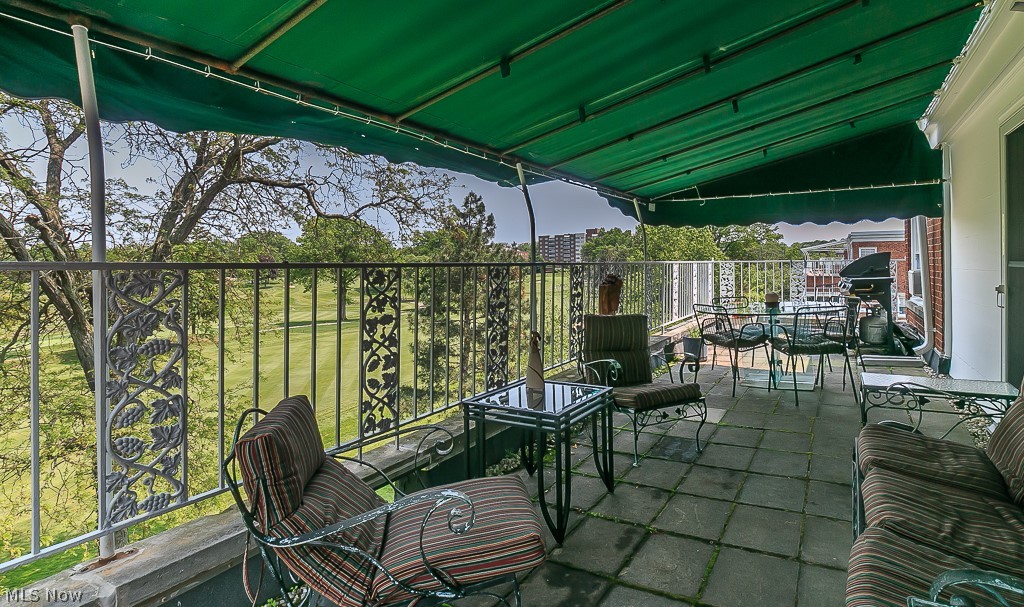 Shaker Villas - Residential