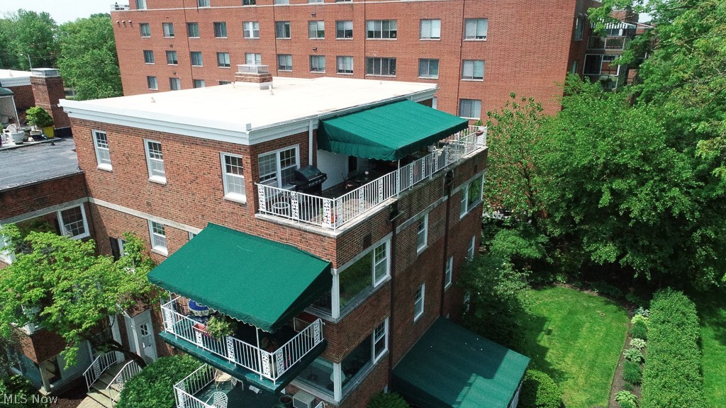 Shaker Villas - Residential