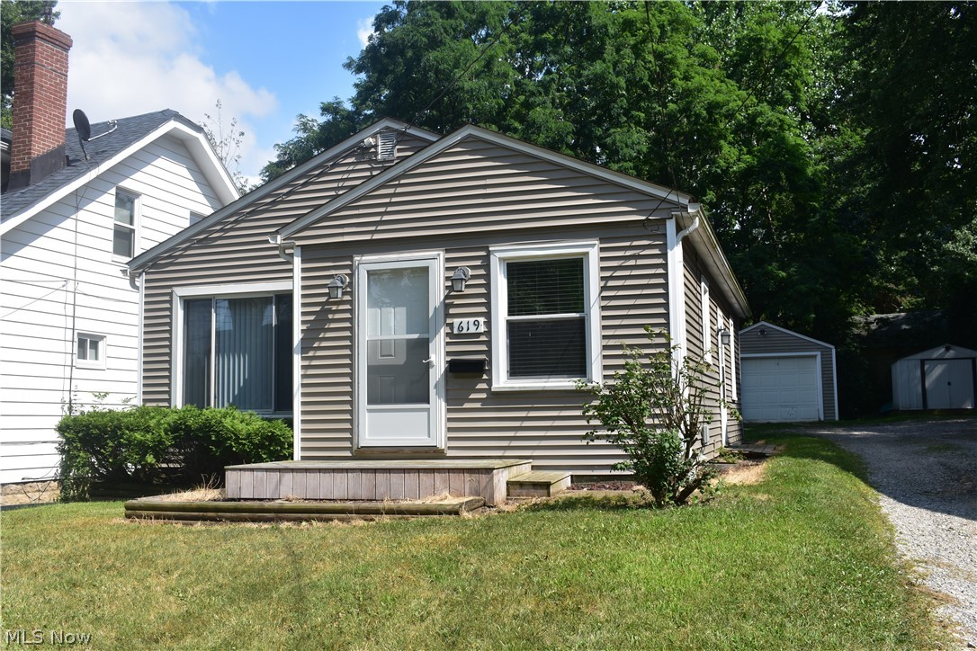 Ranch home ready and waiting on a new owner. Great for downsizing, great investment and even an awesome home for a first time home owner. This home features living room, eat-in-kitchen, 2 bedrooms and a full bath all one floor living. Full Basement with laundry area. Call today to set up your personal tour and make this home your very own!