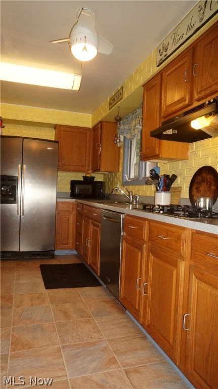 Cuyahoga Manor - Residential