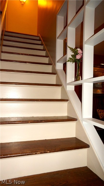 Cuyahoga Manor - Residential