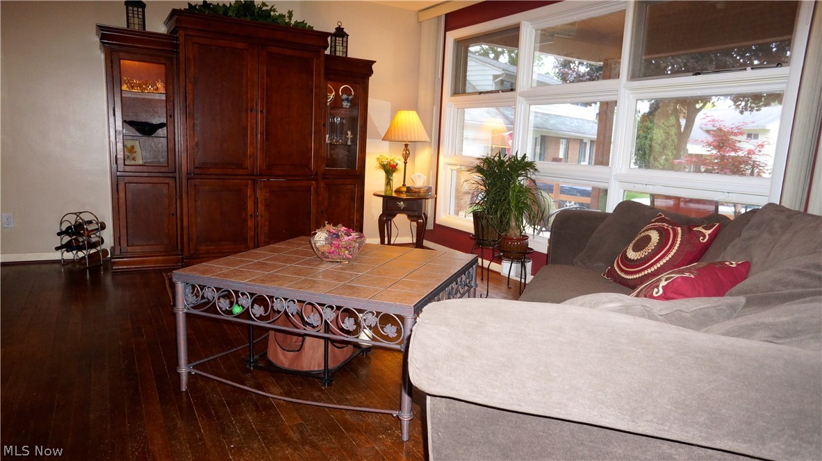 Cuyahoga Manor - Residential