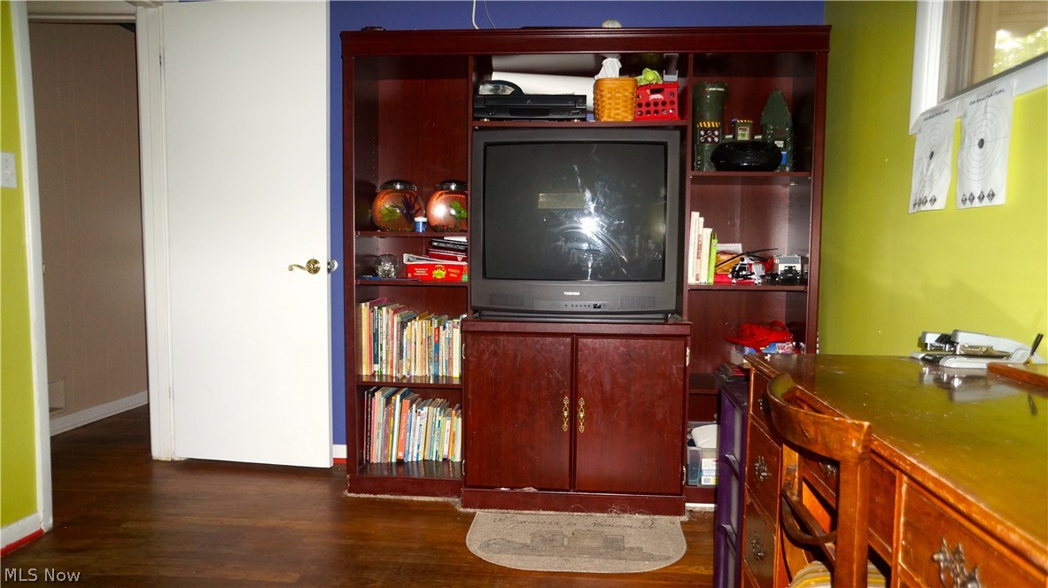 Cuyahoga Manor - Residential