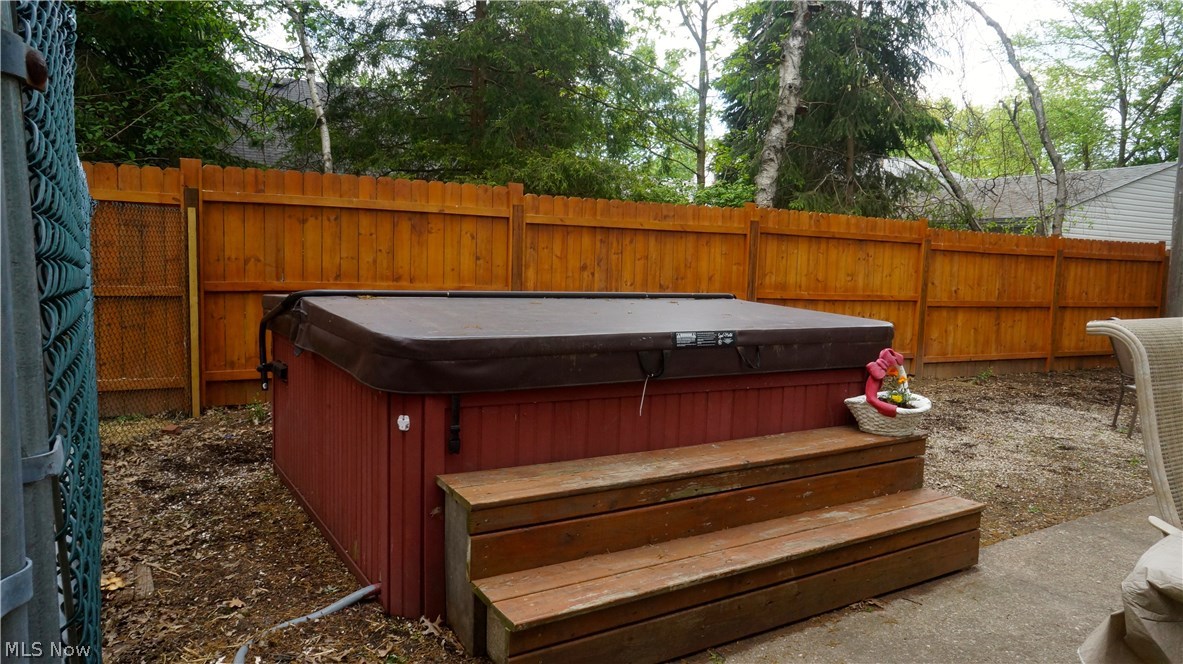 Cuyahoga Manor - Residential