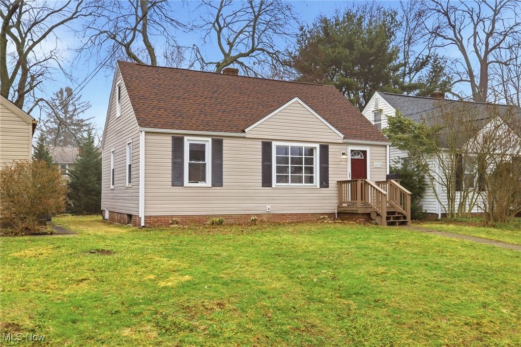 Photo of 2125 39th Street NW, Canton, OH 44709 (MLS # 5180238)