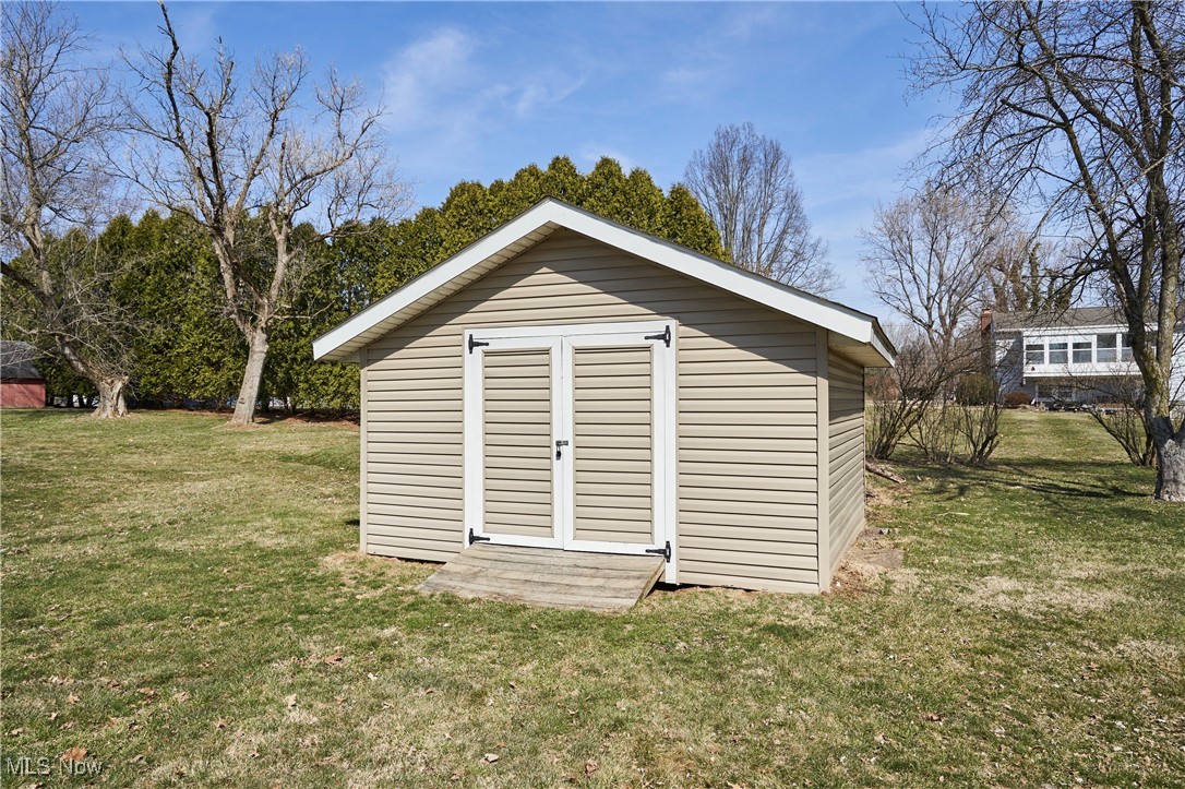 2375 Middletown Street, Uniontown, Ohio image 25