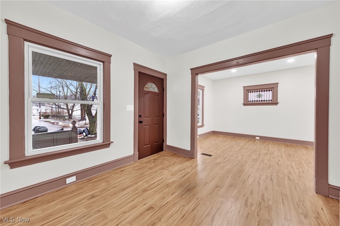 Curtis Ambler & Pixleys - Residential