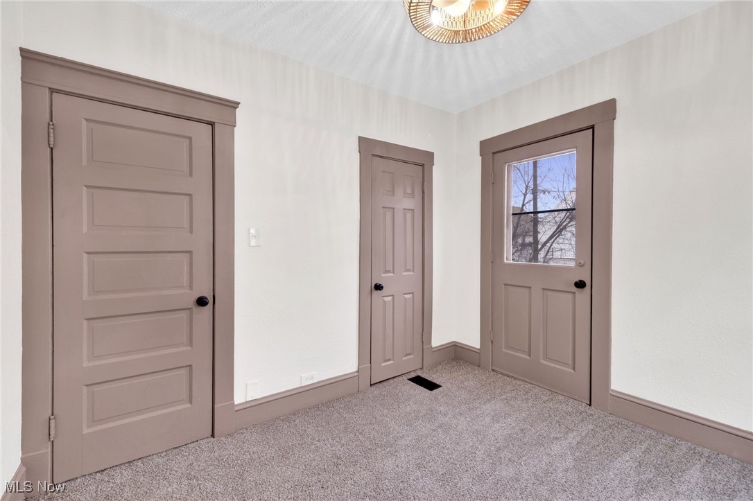 Curtis Ambler & Pixleys - Residential