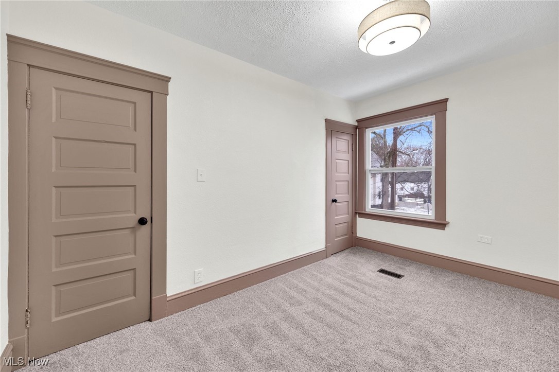 Curtis Ambler & Pixleys - Residential