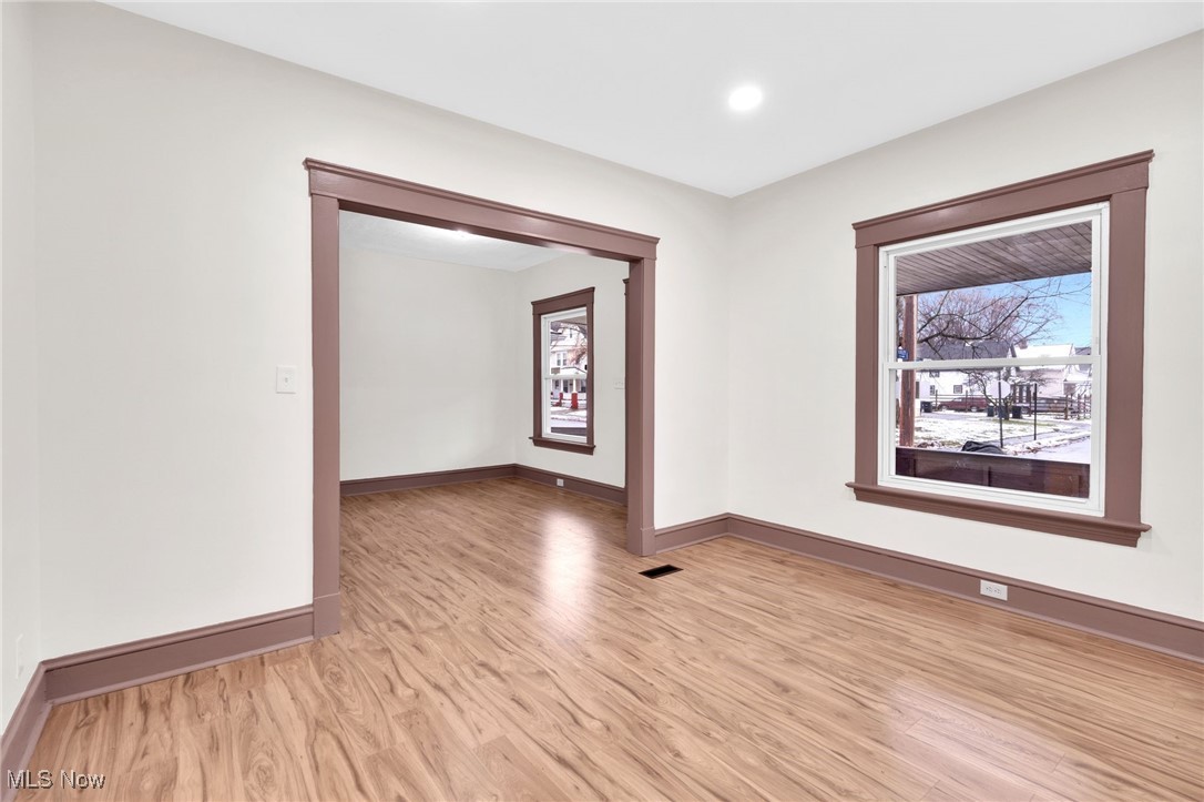 Curtis Ambler & Pixleys - Residential