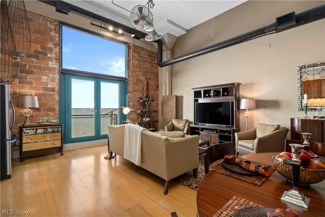 Chesapeake Lofts Condo - Residential