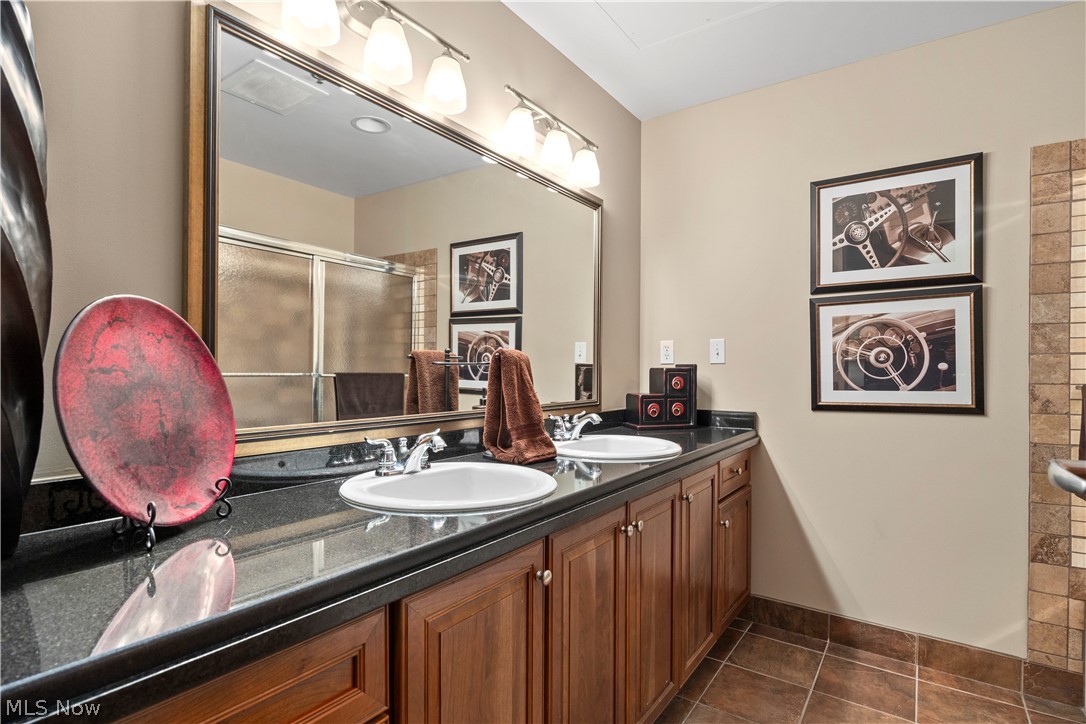 Chesapeake Lofts Condo - Residential