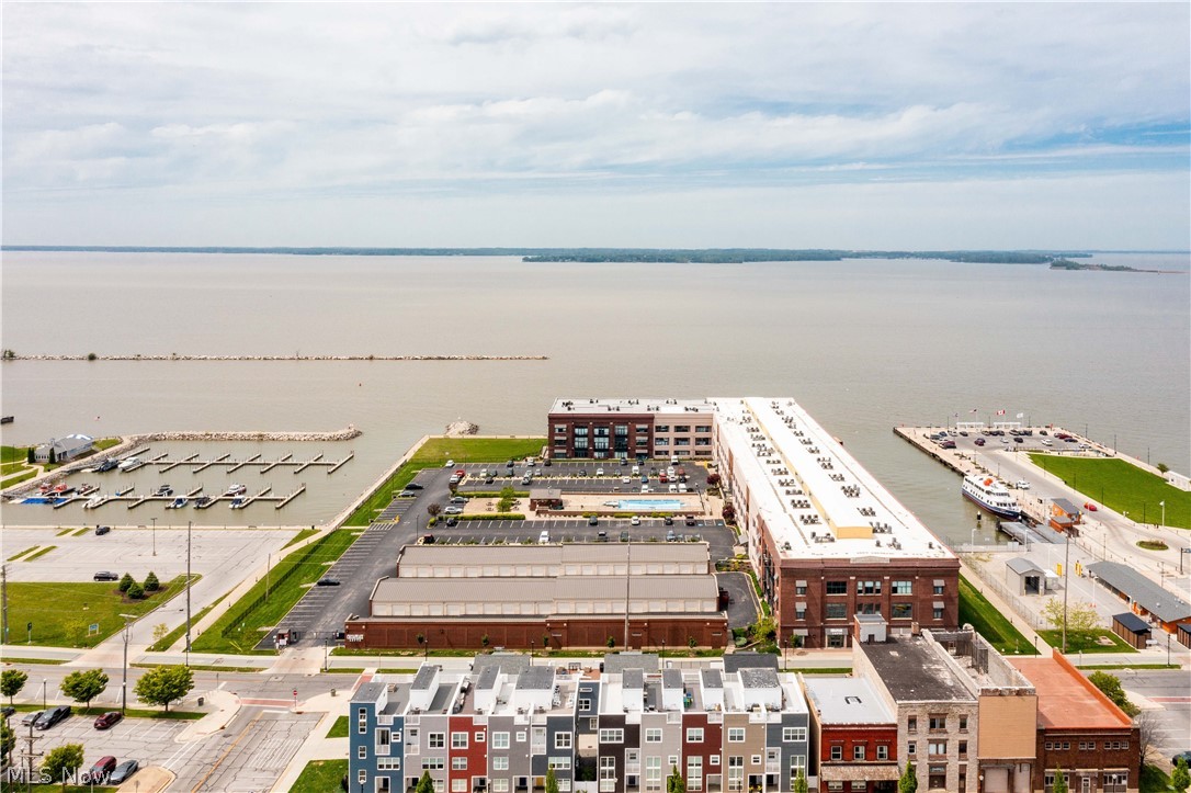 Chesapeake Lofts Condo - Residential