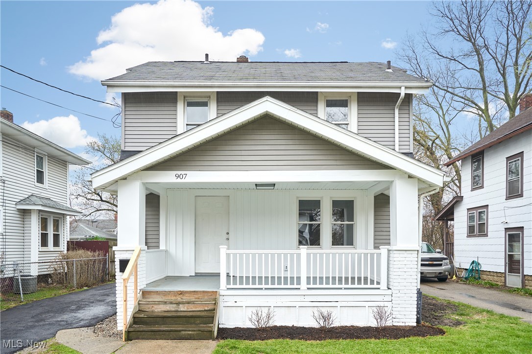 Akron, Ohio 44306, United States, 4 Bedrooms Bedrooms, ,2 BathroomsBathrooms,Residential,Contingent,107551