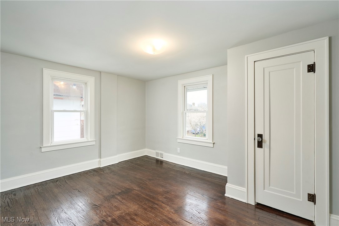 Akron, Ohio 44306, United States, 4 Bedrooms Bedrooms, ,2 BathroomsBathrooms,Residential,Contingent,107551