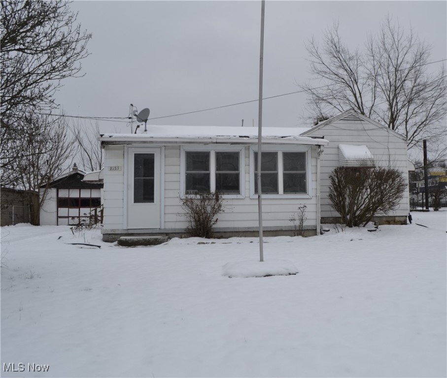 8153 Lindberg Street, Masury, Ohio image 1