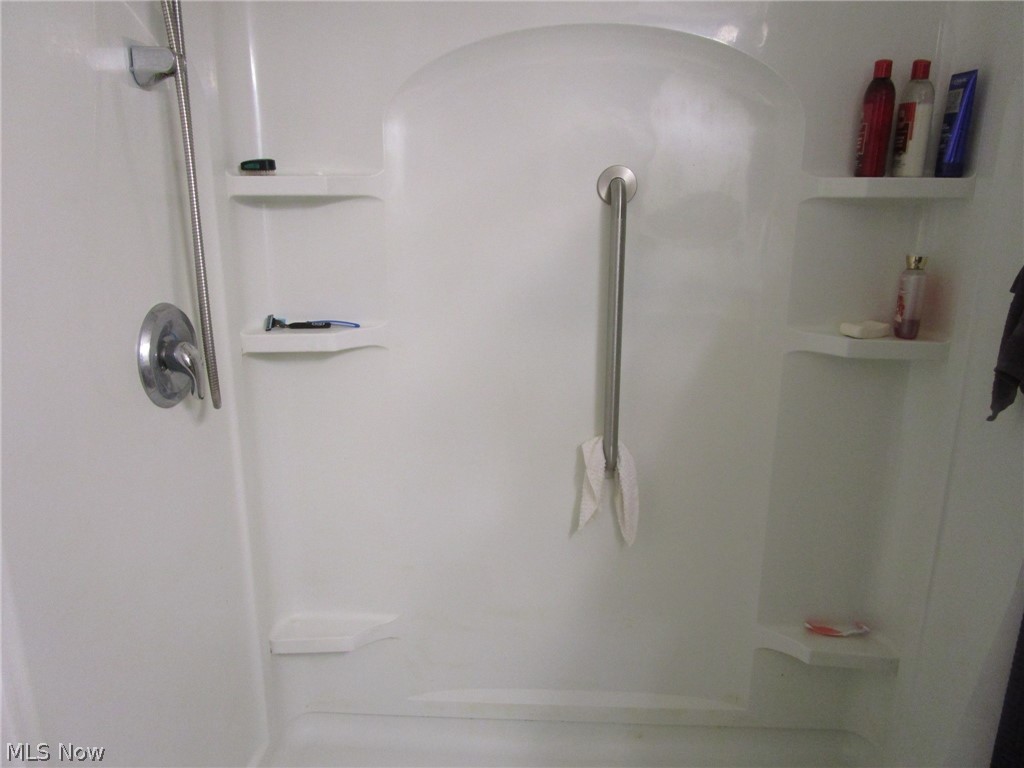 Roaming Shores - Residential