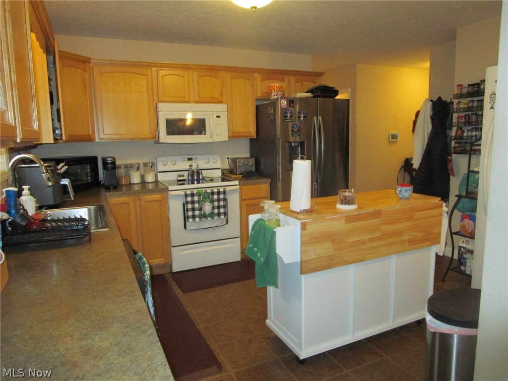 Roaming Shores - Residential