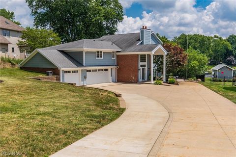 Homes For Sale - 5340 West Boulevard<br/> Canton, OH 44718