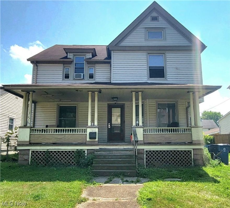***Investor Alert*** This nearly 2,000 sq ft 4 bedroom, 2 full bath colonial is waiting for the right investor or handy homemaker to
come along and restore it to it's former glory!! Original Hardwood flooring throughout! The first floor boasts an office, family room
with a fireplace, full dining room and a full bath! The 2nd floor has 4 very spacious bedrooms with another full bath that is ready for
your finishing touches! And the 3rd floor has a huge unfinished loft area that can be turned into another bedroom, or man-cave! Close
to parks, entertainment, and transportation. CASH ONLY!! CALL TODAY!!
