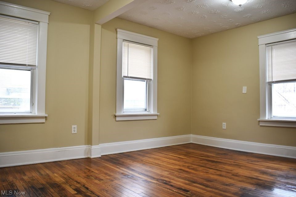 S S Stones - Residential Lease