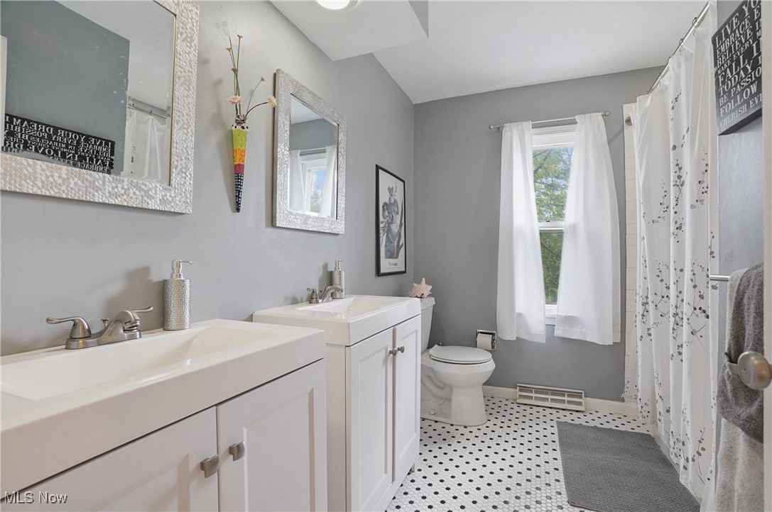 Crown Colony - Residential