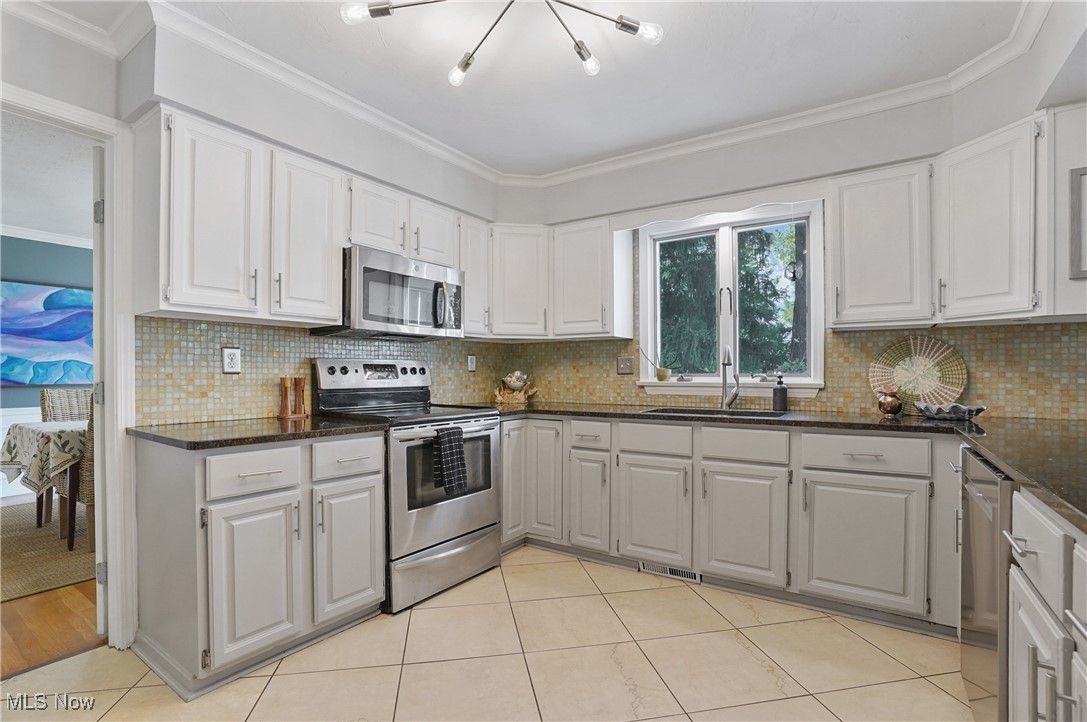 Crown Colony - Residential