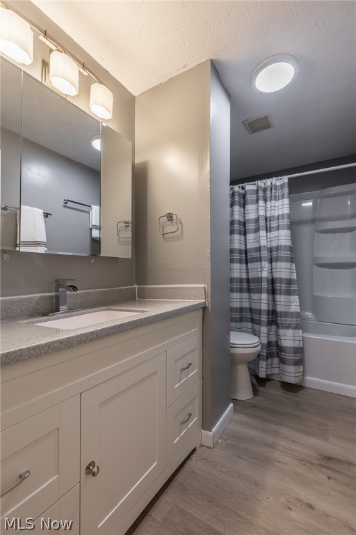 Madison Golf Lakelands 02 - Residential