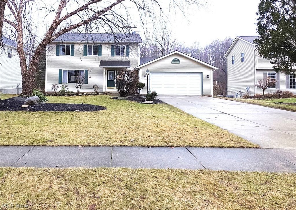 Photo of 10522 Belleau Drive, Twinsburg, OH 44087 (MLS # 5189064)