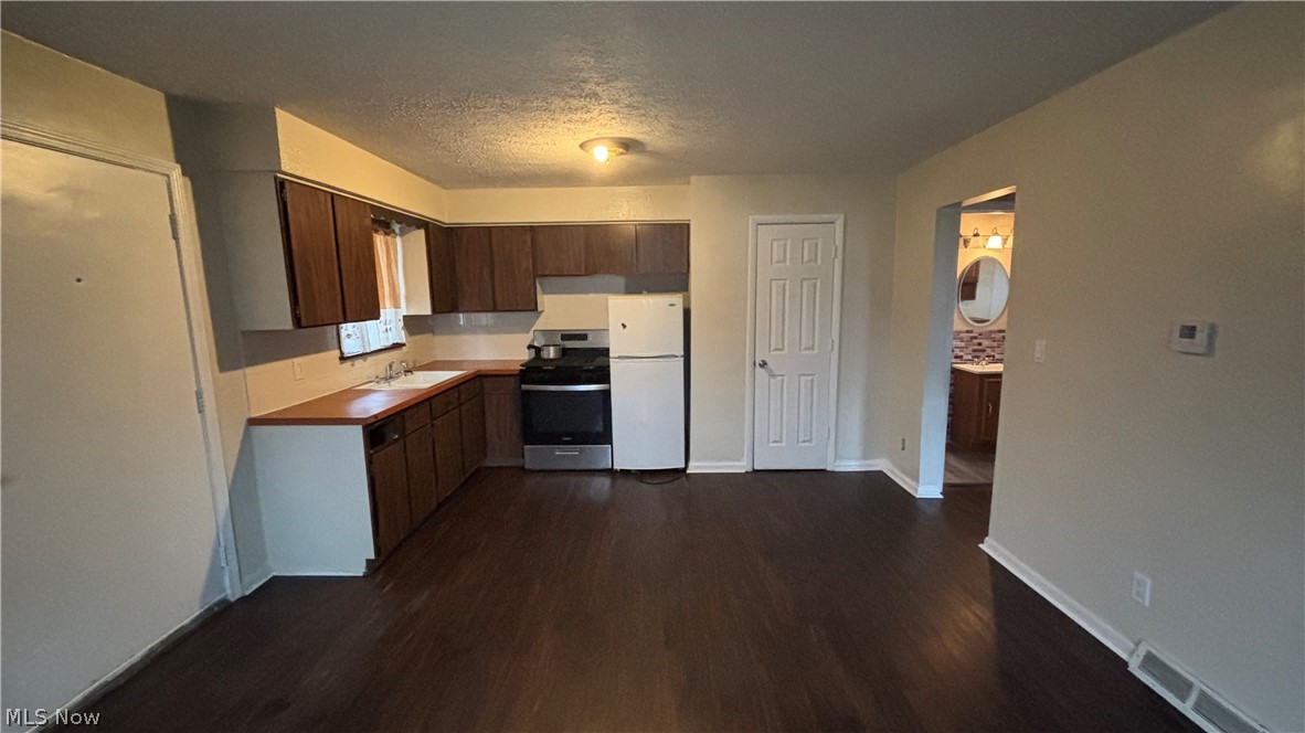 Springfield 01 - Residential Income