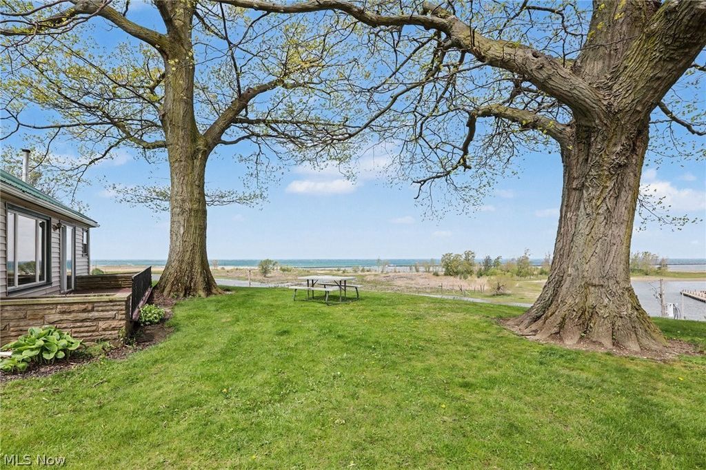 Photo of 298 Park Avenue, Conneaut, OH 44030 (MLS # 5210253)