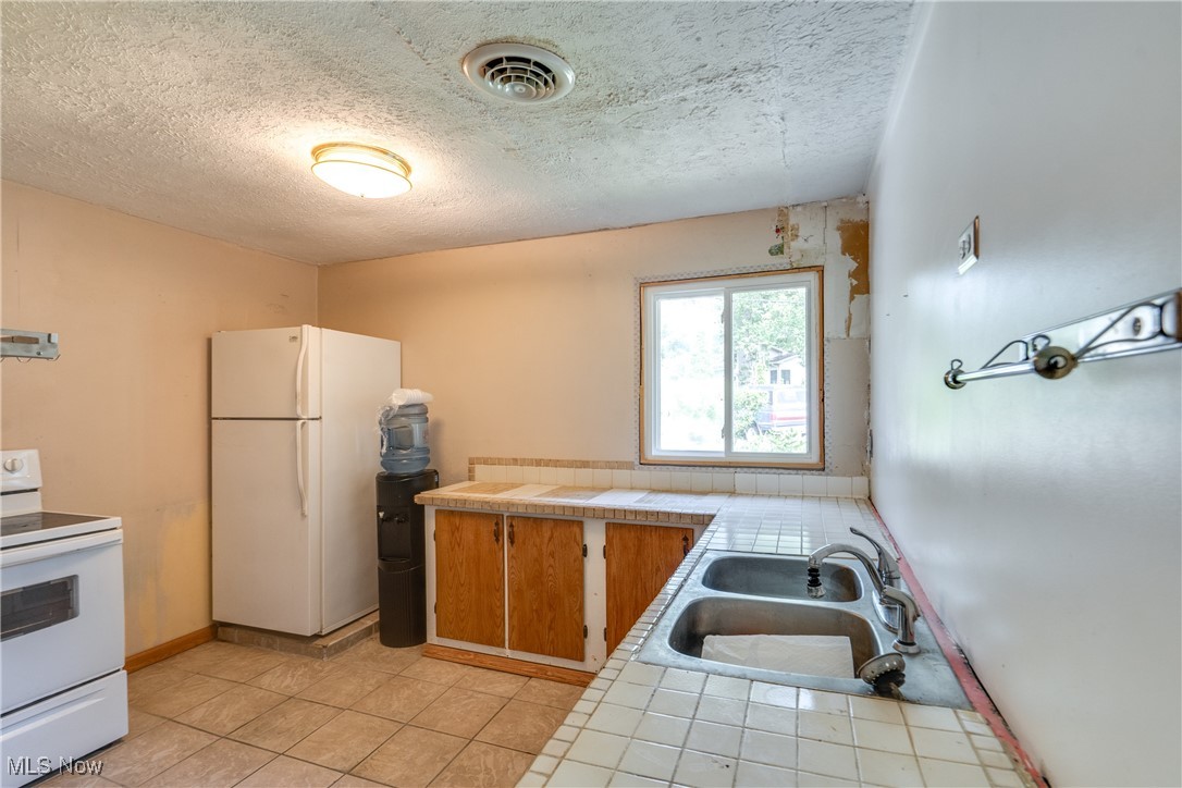 Caston - Residential