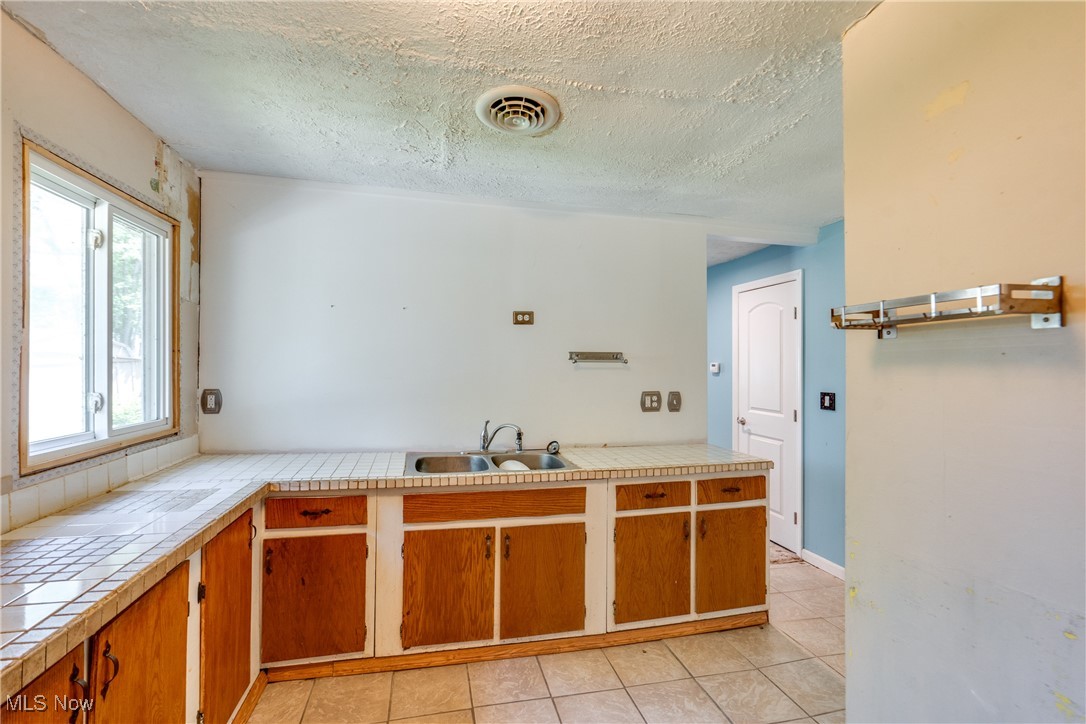 Caston - Residential