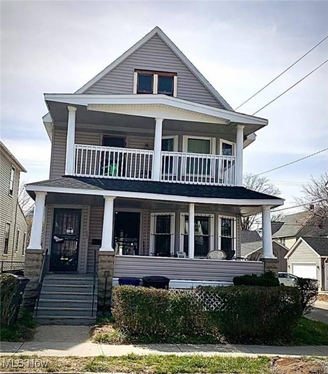 Renovated 3rd floor unit located near Case Western Campus and University Circle , UH campus, museums, and all the area has to offer!! This 1 bedroom 1 bathroom apartment is bright and spacious with a clean renovated feel. Turn of the Century charm is maintained featuring original hardwood floors, freshly painted walls and ample windows for a light and airy feel. Kitchen is equipped with refrigerator and gas range and ample cabinet space. The unit features 1 large bedroom with closet and storage, and a full bathroom w/soaking tub and shower.
1 year lease agreeement, Section 8 approved, all utilities included. Shared washer in basement.
Small dogs under 15 lbs and cats accepted w/pet rent of $50.00/month and pet deposit of $300.00. Security deposit equal to 1 month rent.
Lease term is a 1 year lease agreement with a month to month option at the end of the first year.